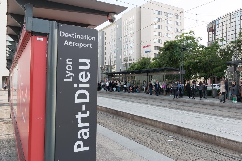 Ibis Budget Lyon Centre - Gare Part Dieu Exteriör bild